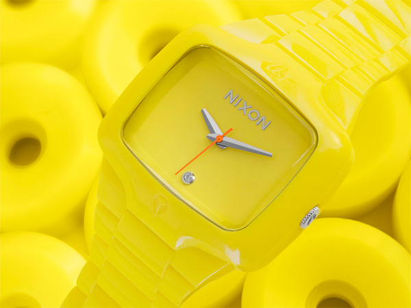 nixon-rubber-player_yellow_1.jpg