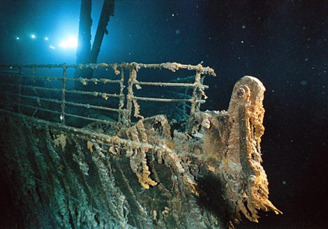 titanic-railing-101461-ga.jpg
