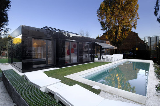 Modern-Houses-Designs-24.jpg